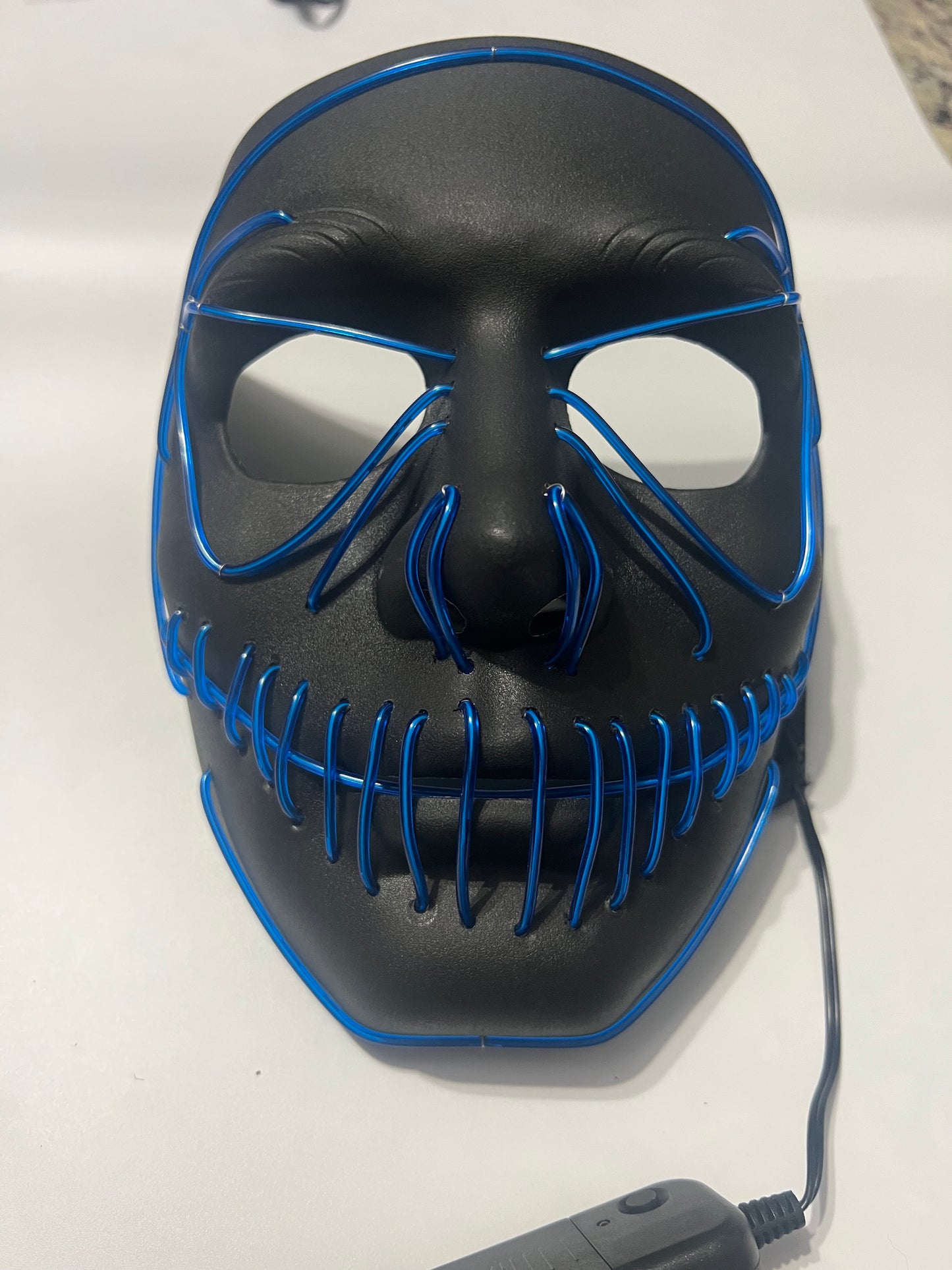 LED Light Up Venom Mask - Blue Wires